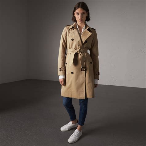 burberry modello kensington donna|The Burberry Trench Coat .